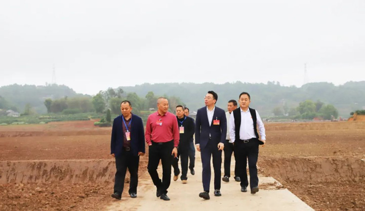 何耀威副董事長參加第二十個(gè)“人大代表活動日”活動