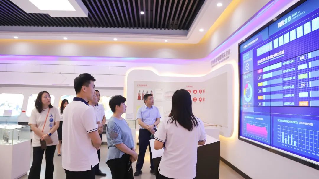 三峽資訊丨《非公有制企業(yè)黨建》雜志社一行蒞臨我司參觀調(diào)研