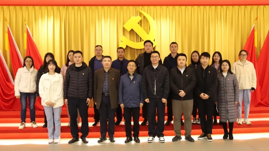 江津區(qū)委社會工作部機關(guān)黨支部聯(lián)合三峽電纜黨支部開展主題黨日